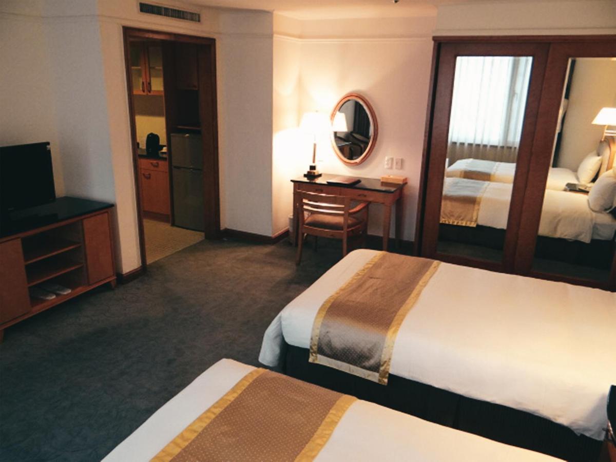 Hometel Hotel Kaohsiung Exterior foto